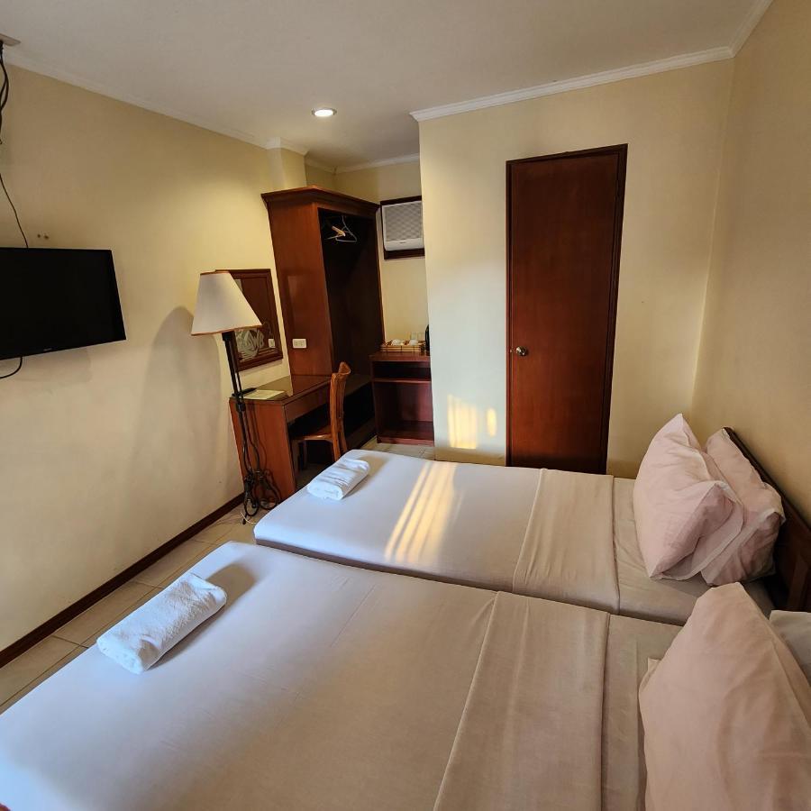 Villa Tomasa Alona Kew White Beach Resort Panglao-stad Buitenkant foto